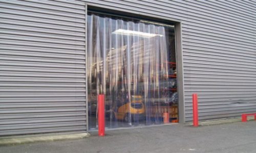 PORTES À LANIÈRES 4