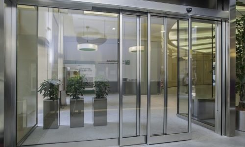 PORTES VITRÉES COULISSANTES AUTOMATIQUES